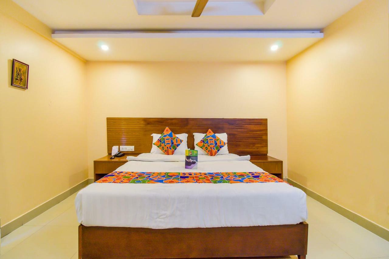FabHotel Deccan Heritage Abids Haiderabad Buitenkant foto